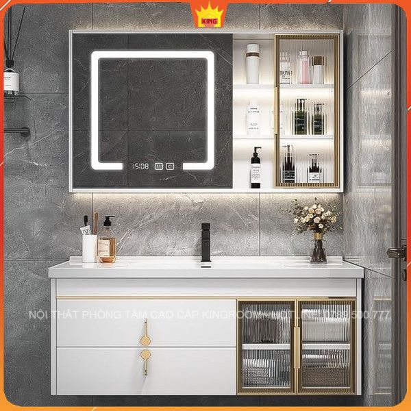 Không gian phòng tắm sang trọng với Tủ Lavabo Inox 304 TH80 màu trắng, chi tiết mạ vàng, và gương LED hiện đại.