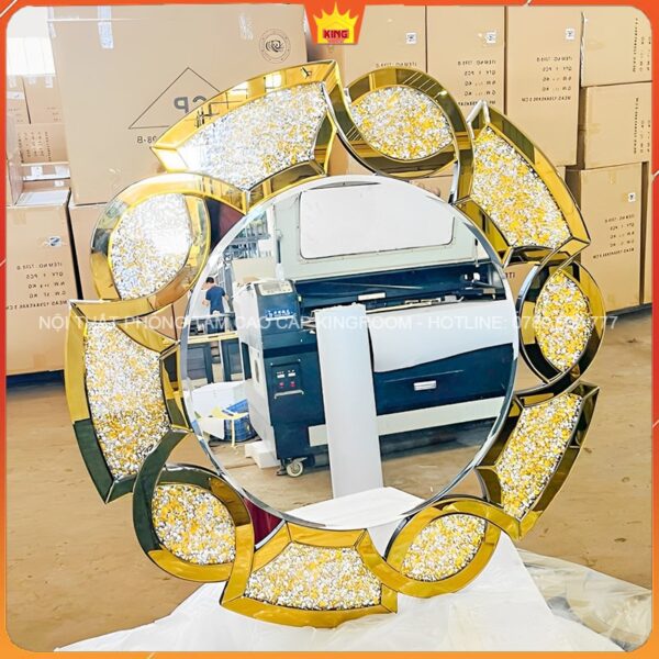 Gương cổ điển RS10 màu vàng sang trọng trong quá trình kiểm tra chất lượng tại xưởng